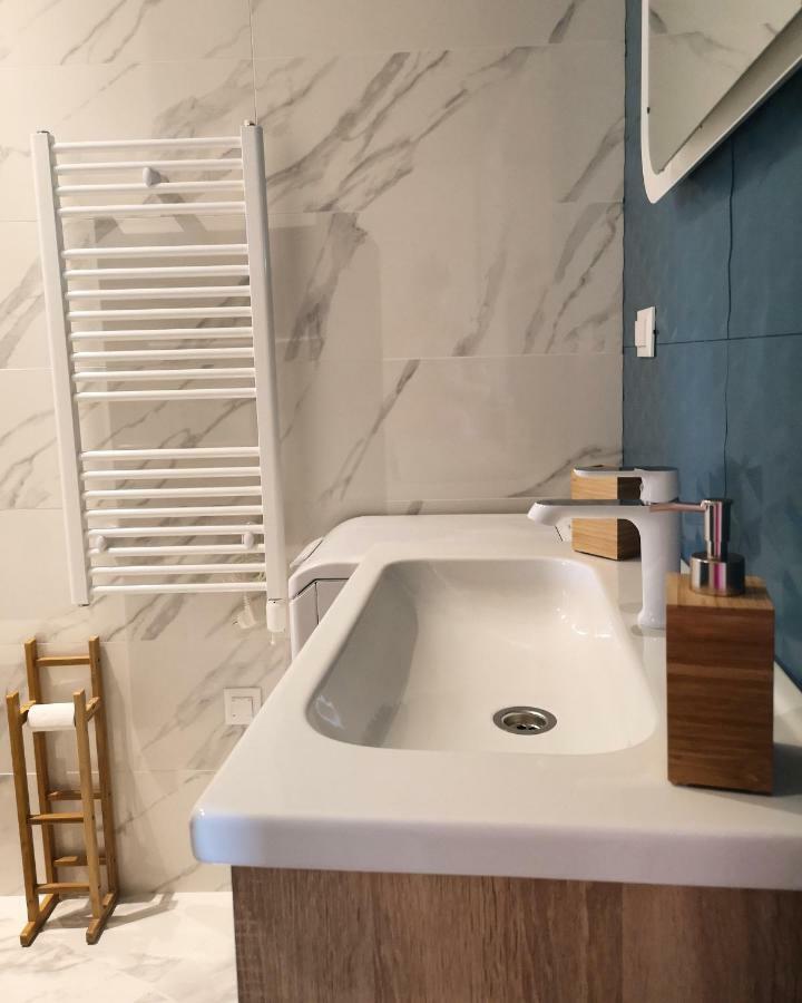 Apartman Michelangelo In The Centar Of Supetar Εξωτερικό φωτογραφία