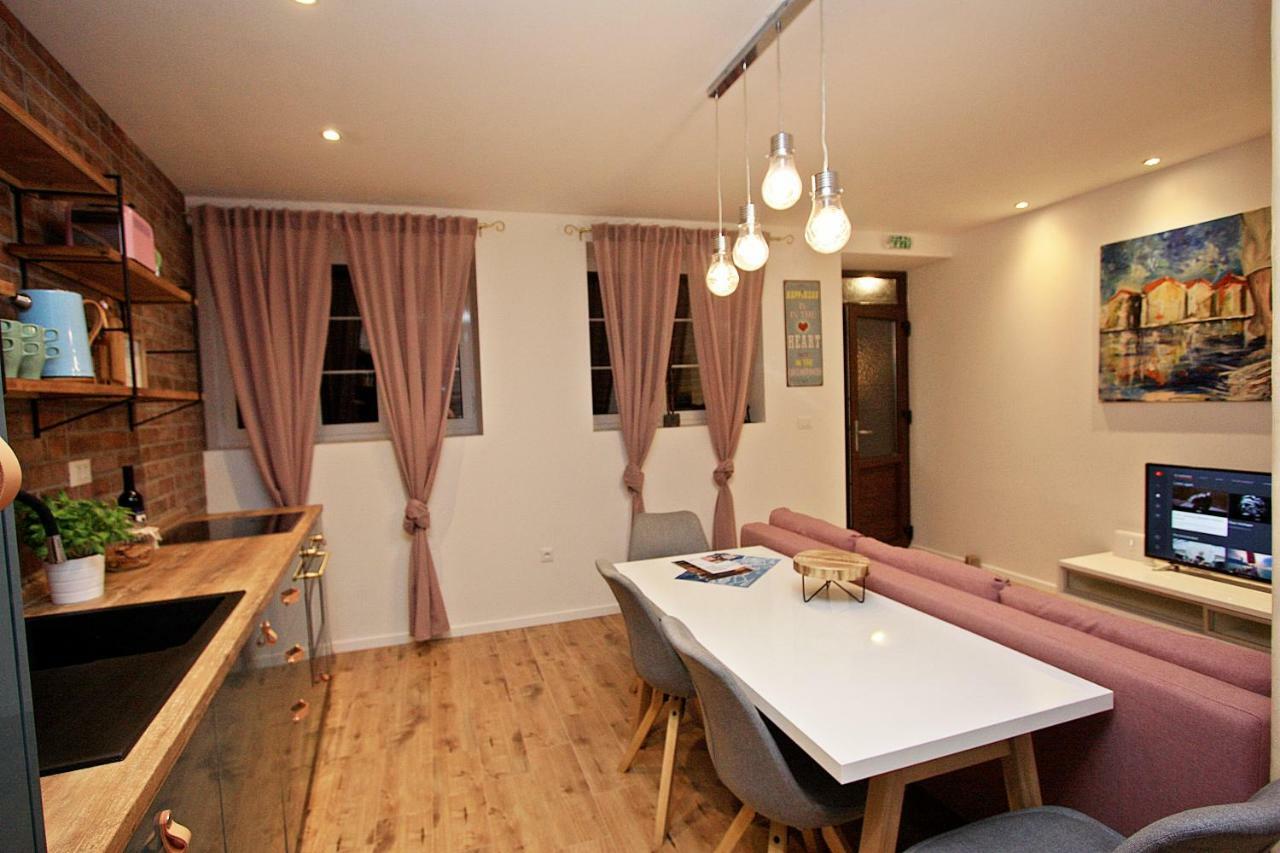 Apartman Michelangelo In The Centar Of Supetar Εξωτερικό φωτογραφία