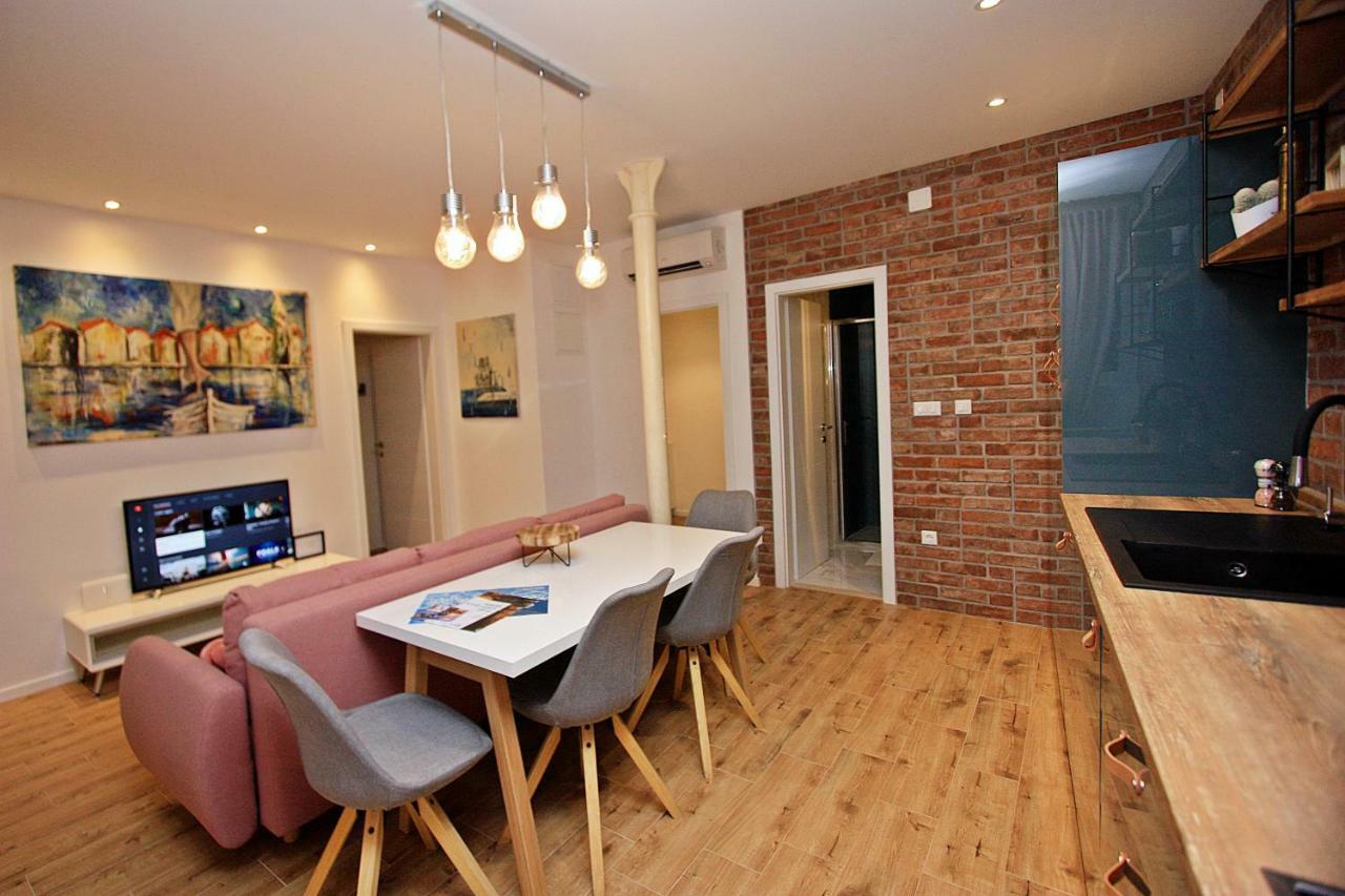 Apartman Michelangelo In The Centar Of Supetar Εξωτερικό φωτογραφία